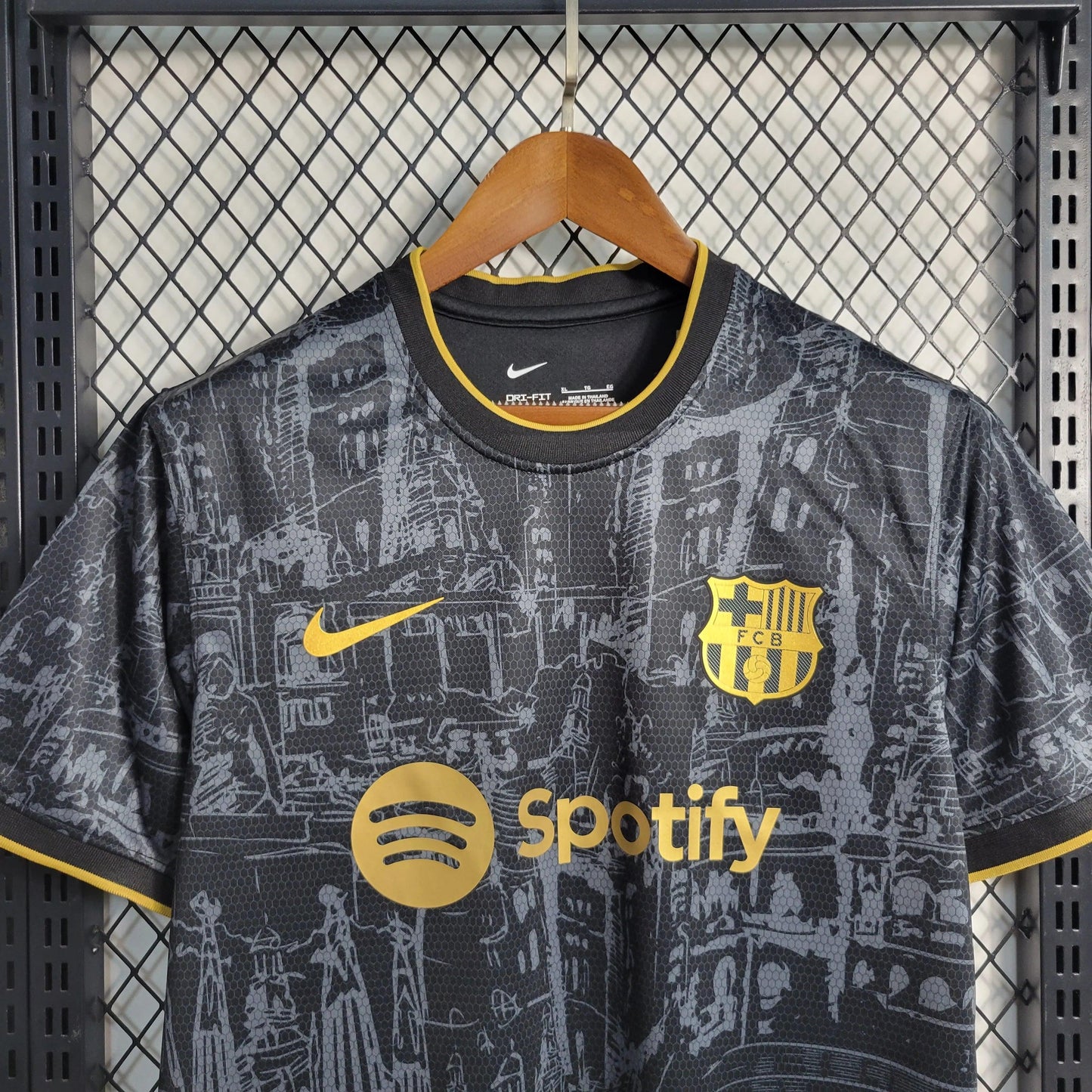 Camisola Barcelona Black Gold Special Edition 2023/24