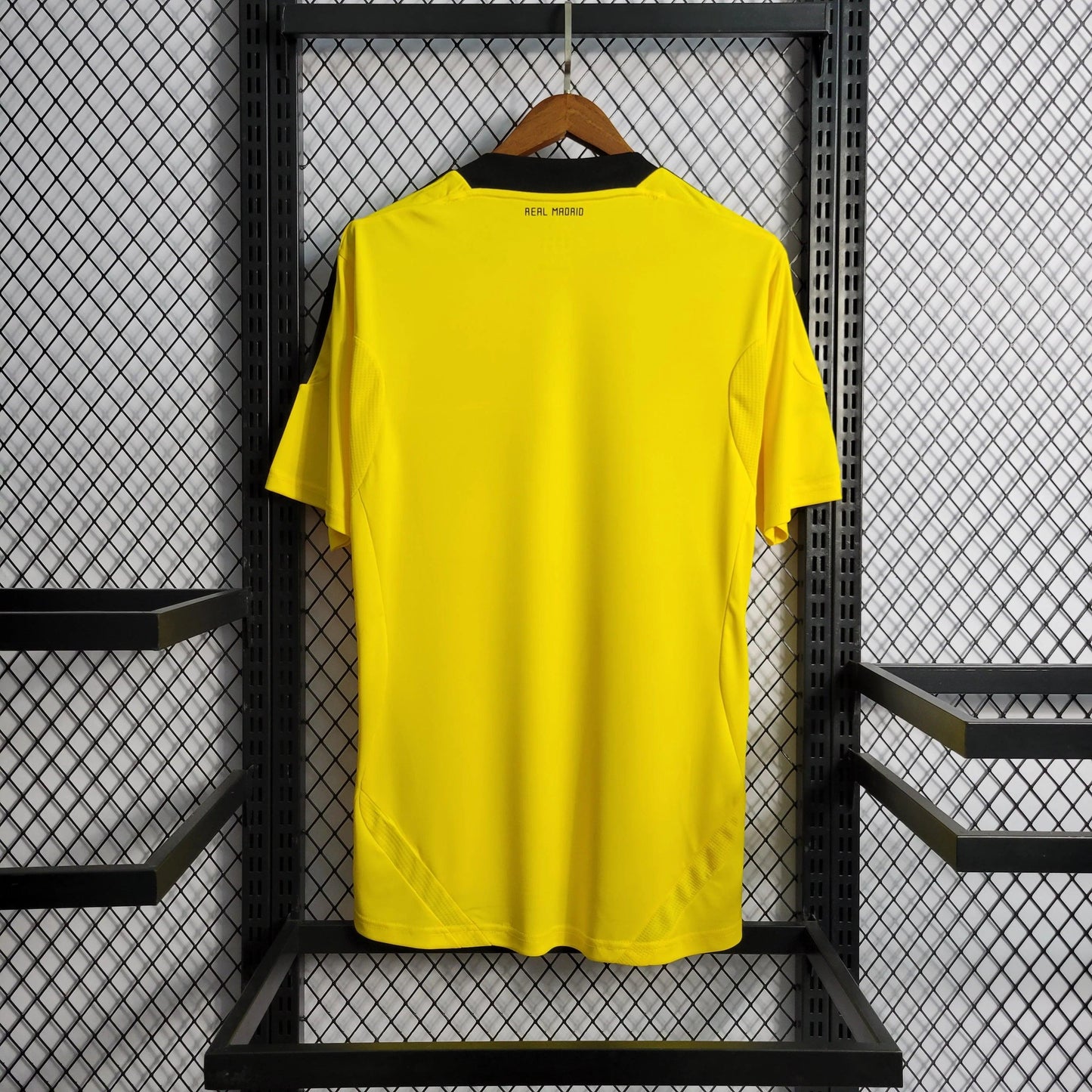 Camisola GK Yellow Real Madrid 2011/12