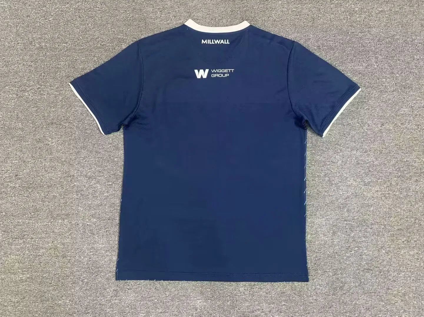 Camisola Principal Millwall 2023/24
