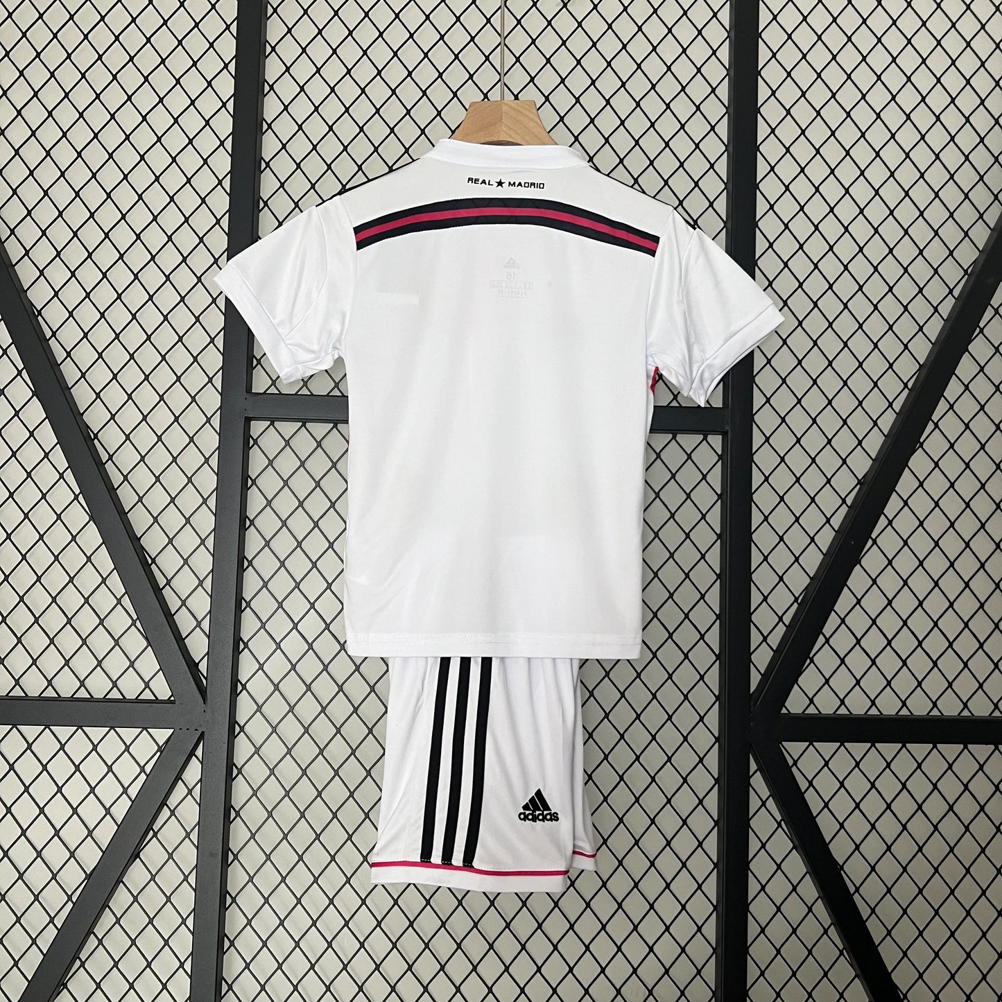 Kit Criança Principal Real Madrid 2014/15