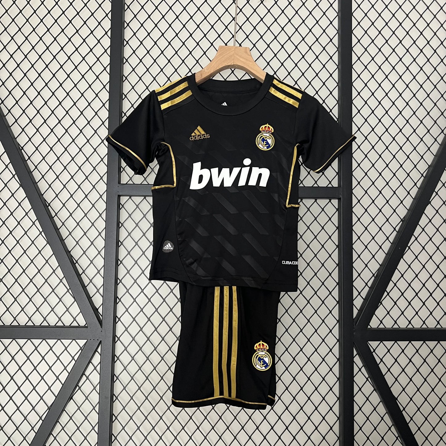 Kit Criança Secundária Real Madrid 2011/12
