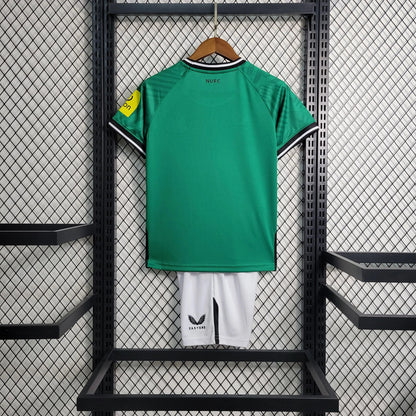 Kit Criança Secundário Newcastle 2023/24