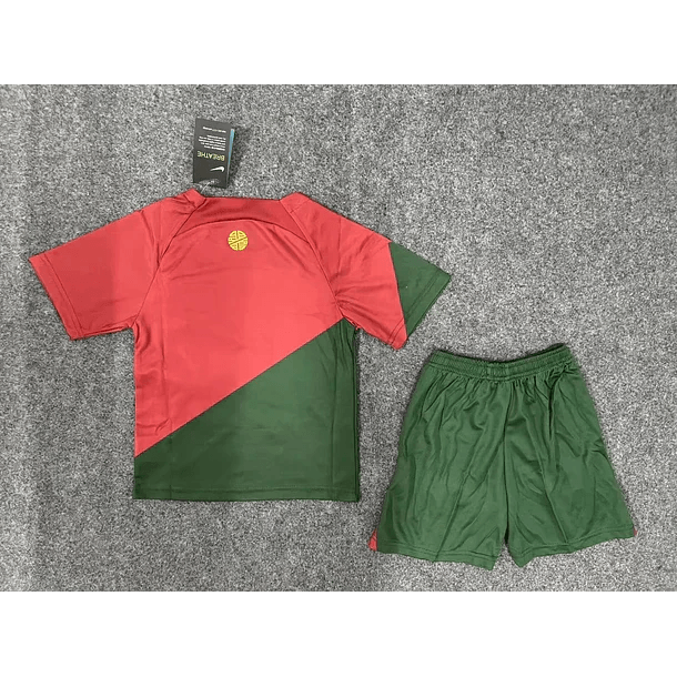 Kit Criança Principal Portugal 2022