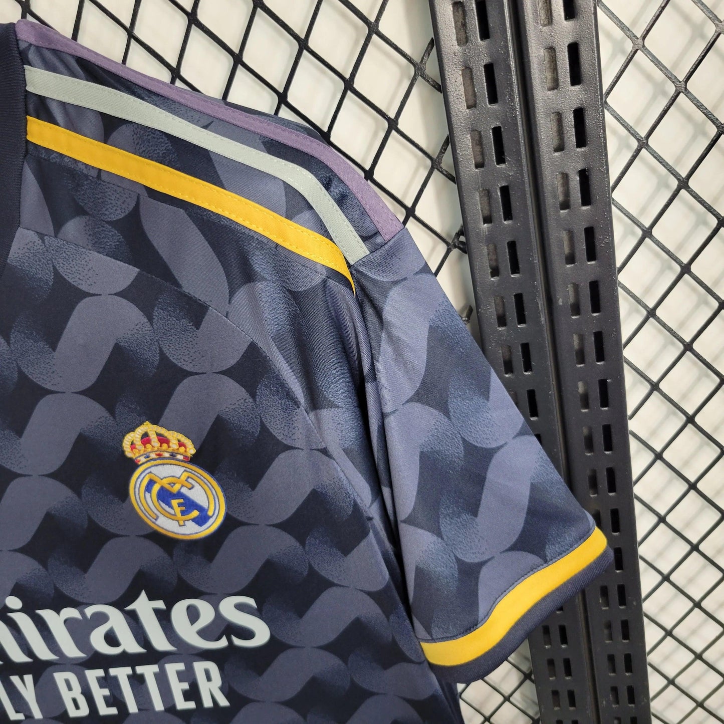 Camisola Secundária Real Madrid 2023/24