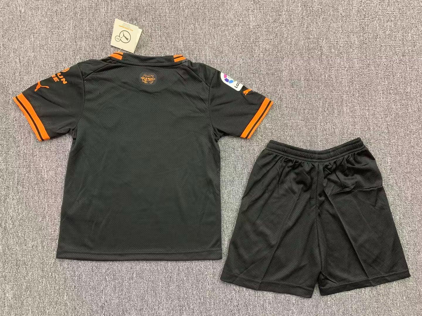 Kit Criança Secundária Valência 2022/23