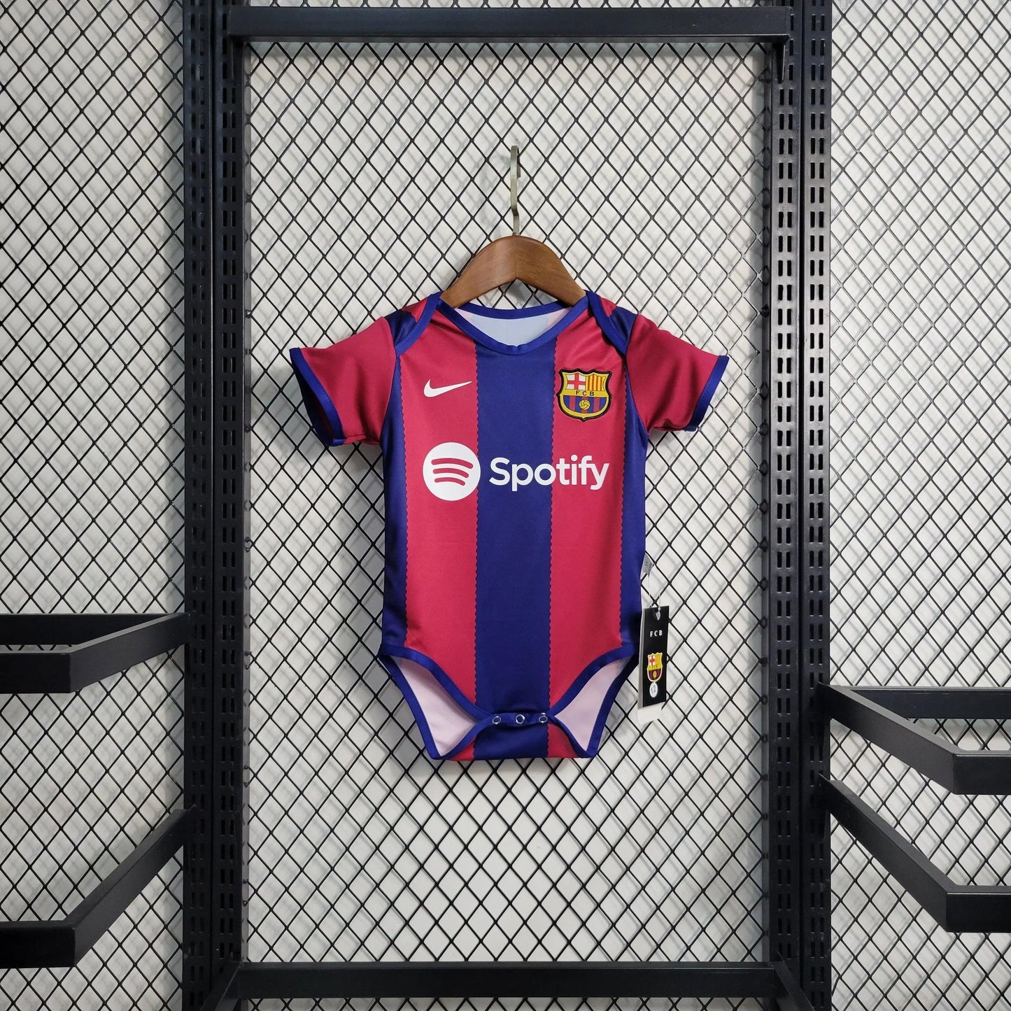 Bebé Barcelona Principal 2023/24